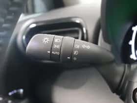 Toyota Yaris (2025) thumbnail 18