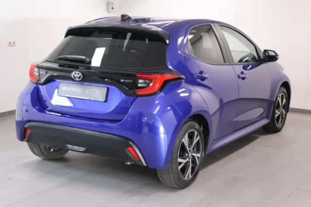 Toyota Yaris (2025) thumbnail 3
