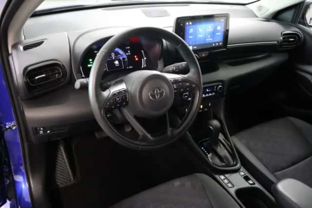 Toyota Yaris (2025) thumbnail 6
