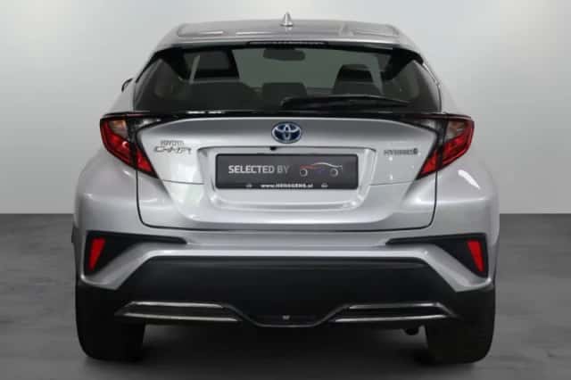 Toyota C-HR (2020) thumbnail 3