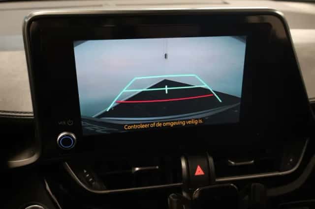 Toyota C-HR (2020) thumbnail 21