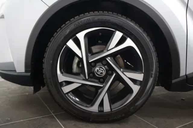 Toyota C-HR (2020) thumbnail 27