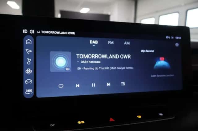 MG HS (2024) thumbnail 27