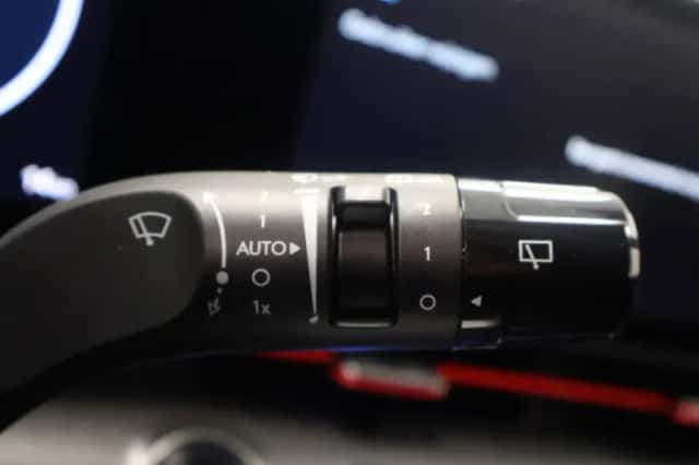 Hyundai Kona (2024) thumbnail 11