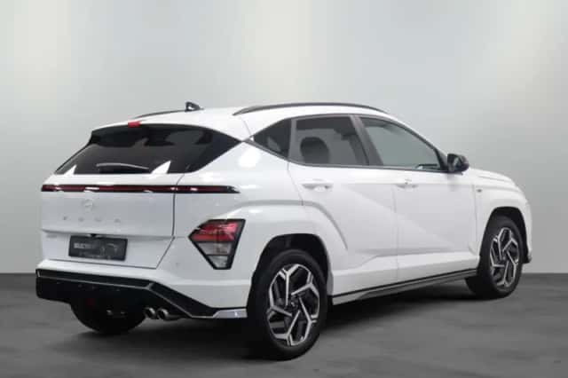 Hyundai Kona (2024) thumbnail 3