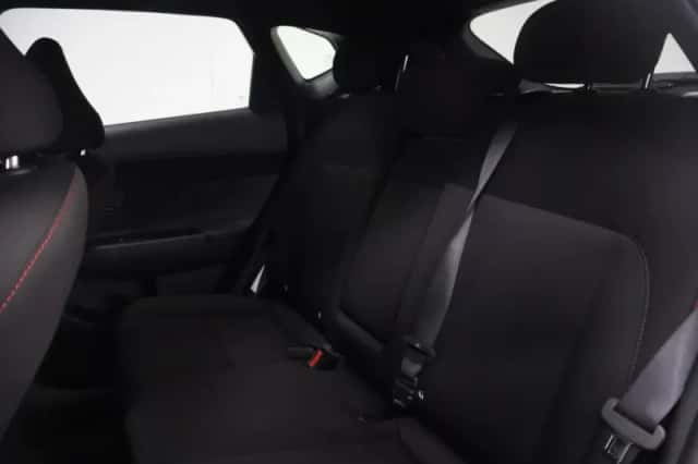 Hyundai Kona (2024) thumbnail 6