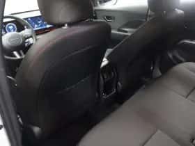 Hyundai Kona (2024) thumbnail 7