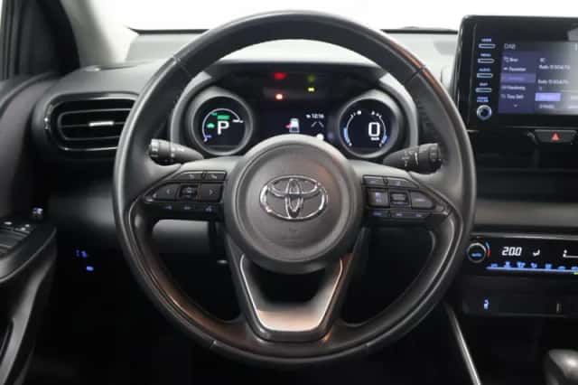 Toyota Yaris (2020) thumbnail 12