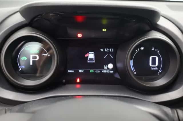 Toyota Yaris (2020) thumbnail 13