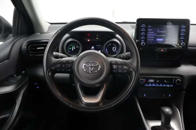 Toyota Yaris (2020) thumbnail 16