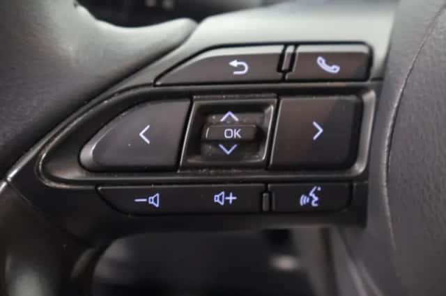 Toyota Yaris (2020) thumbnail 17
