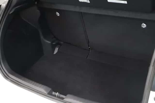 Toyota Yaris (2020) thumbnail 26