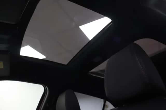 Mitsubishi Eclipse Cross (2021) thumbnail 23