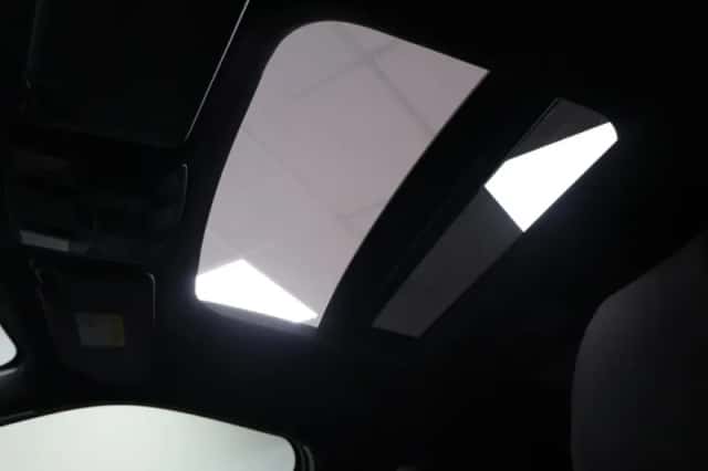Mitsubishi Eclipse Cross (2021) thumbnail 24