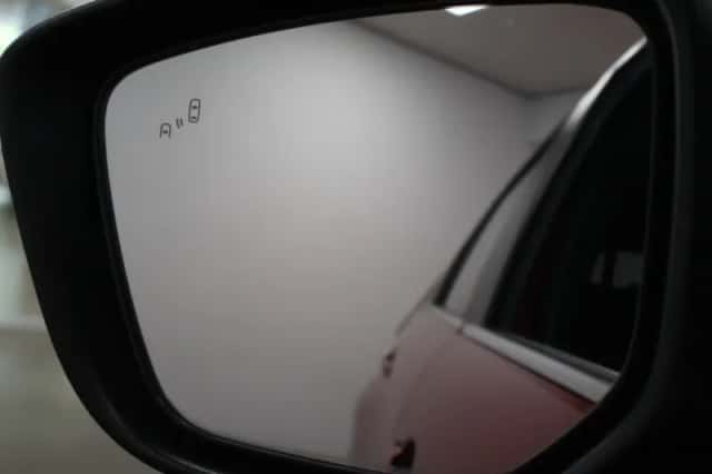Mitsubishi Eclipse Cross (2021) thumbnail 26