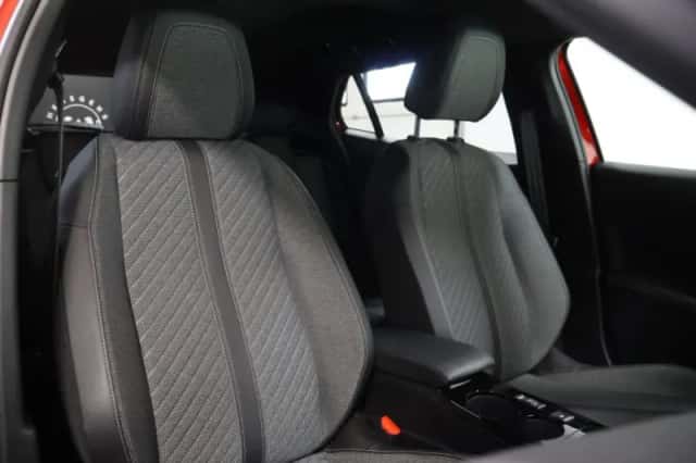 Peugeot 2008 (2025) thumbnail 12