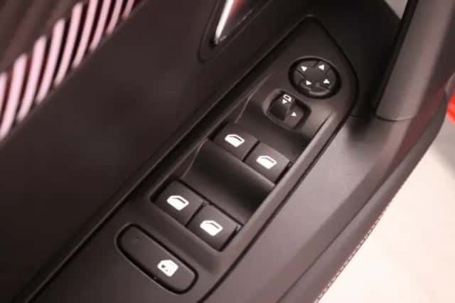 Peugeot 2008 (2025) thumbnail 15