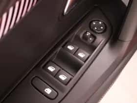 Peugeot 2008 (2025) thumbnail 15