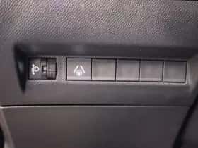Peugeot 2008 (2025) thumbnail 16