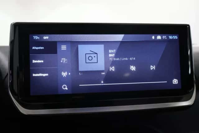 Peugeot 2008 (2025) thumbnail 28