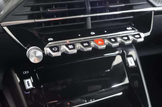 Peugeot 2008 (2025) thumbnail 31