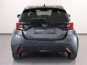 Toyota Yaris (2025) thumbnail 4