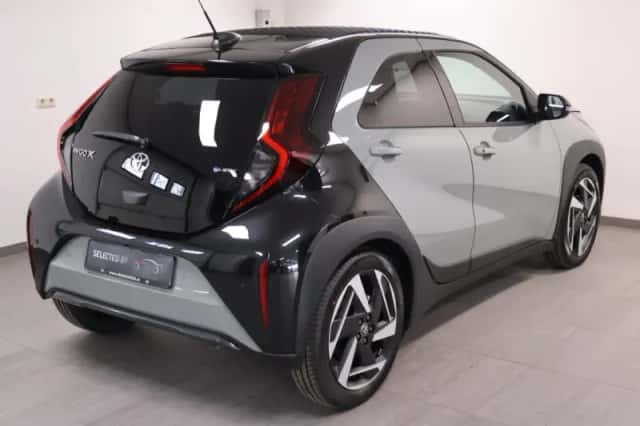Toyota Aygo X (2025) thumbnail 3
