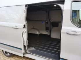 Ford E-Transit Custom (2025) thumbnail 26