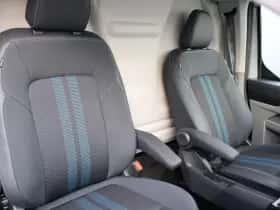Ford E-Transit Custom (2025) thumbnail 10