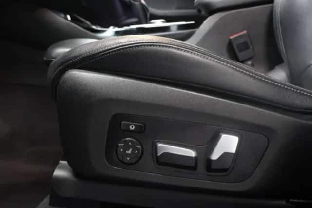 BMW X3 (2017) thumbnail 11