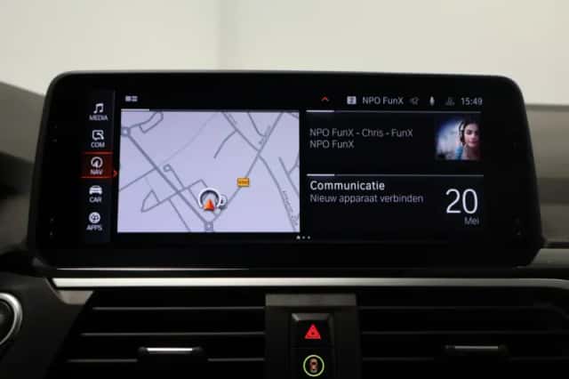 BMW X3 (2017) thumbnail 16