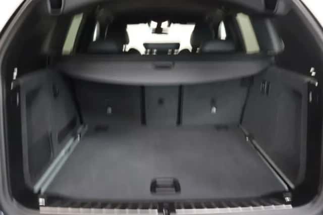 BMW X3 (2017) thumbnail 24