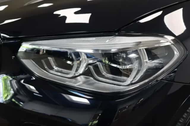 BMW X3 (2017) thumbnail 30