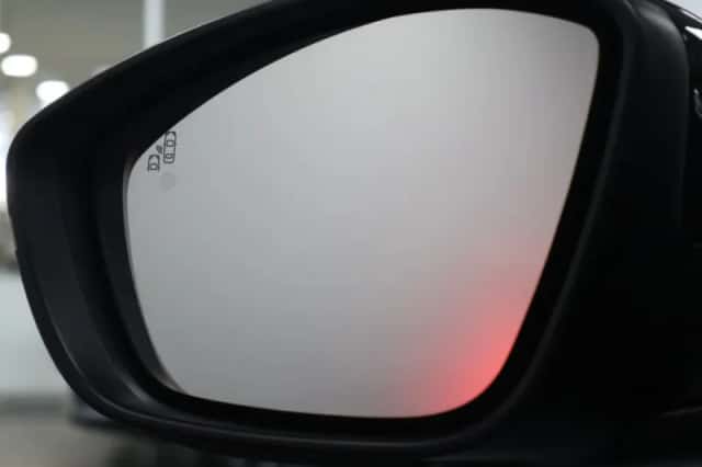 Fiat 600E (2023) thumbnail 10