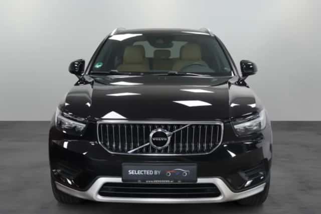 Volvo XC40 (2019) thumbnail 2