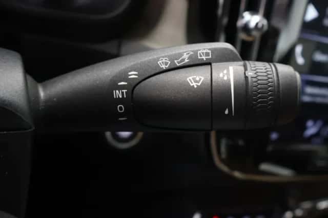 Volvo XC40 (2019) thumbnail 13