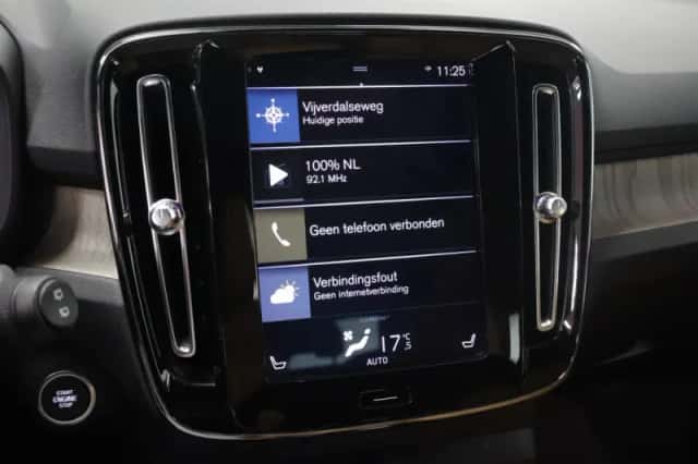 Volvo XC40 (2019) thumbnail 15