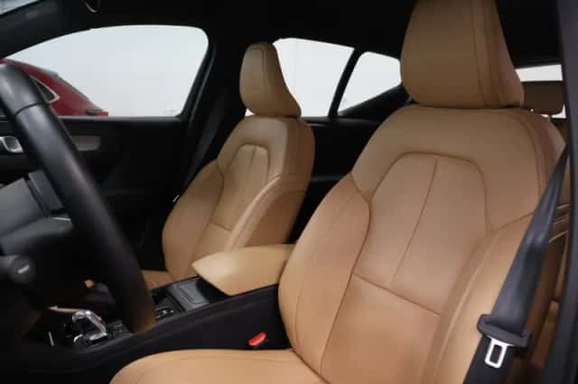 Volvo XC40 (2019) thumbnail 5