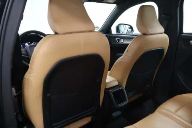 Volvo XC40 (2019) thumbnail 7