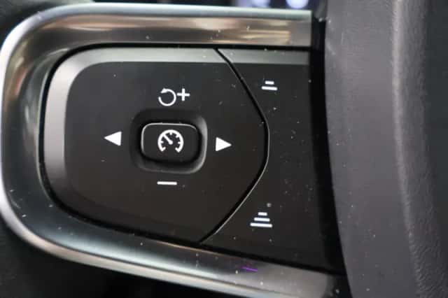 Volvo XC40 (2019) thumbnail 10