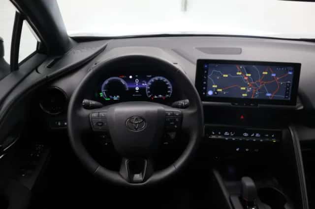 Toyota C-HR (2024) thumbnail 14