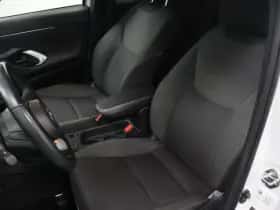 Toyota Yaris Cross (2022) thumbnail 5