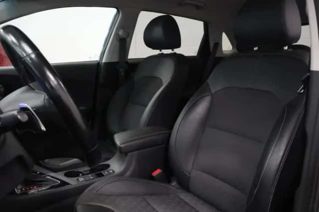 Kia Niro (2022) thumbnail 5
