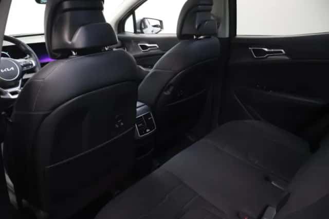 Kia Sportage (2024) thumbnail 7