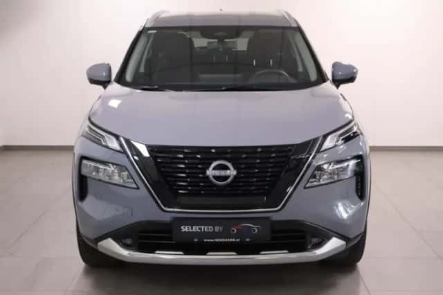 Nissan X-Trail (2022) thumbnail 2
