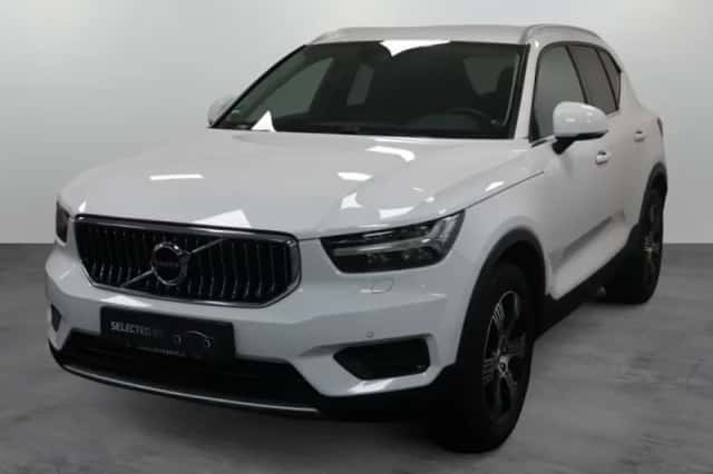 Volvo XC40 (2022)
