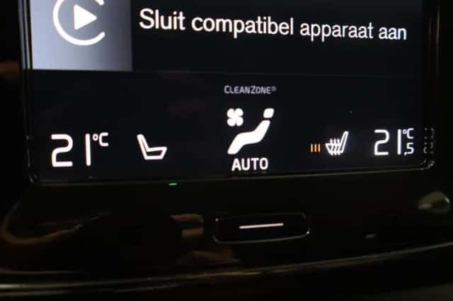 Volvo XC40 (2022) thumbnail 17