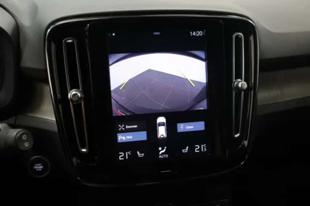 Volvo XC40 (2022) thumbnail 18