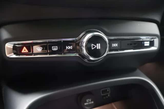 Volvo XC40 (2022) thumbnail 19