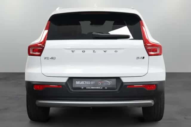 Volvo XC40 (2022) thumbnail 4